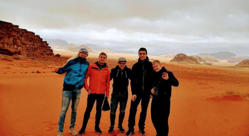 Wadi Rum Bubble Tent & Bedouin Style エクステリア 写真