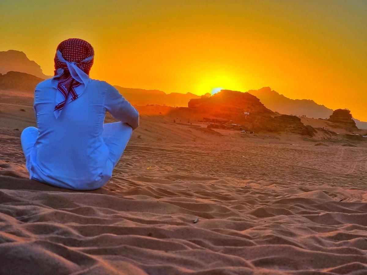 Wadi Rum Bubble Tent & Bedouin Style エクステリア 写真