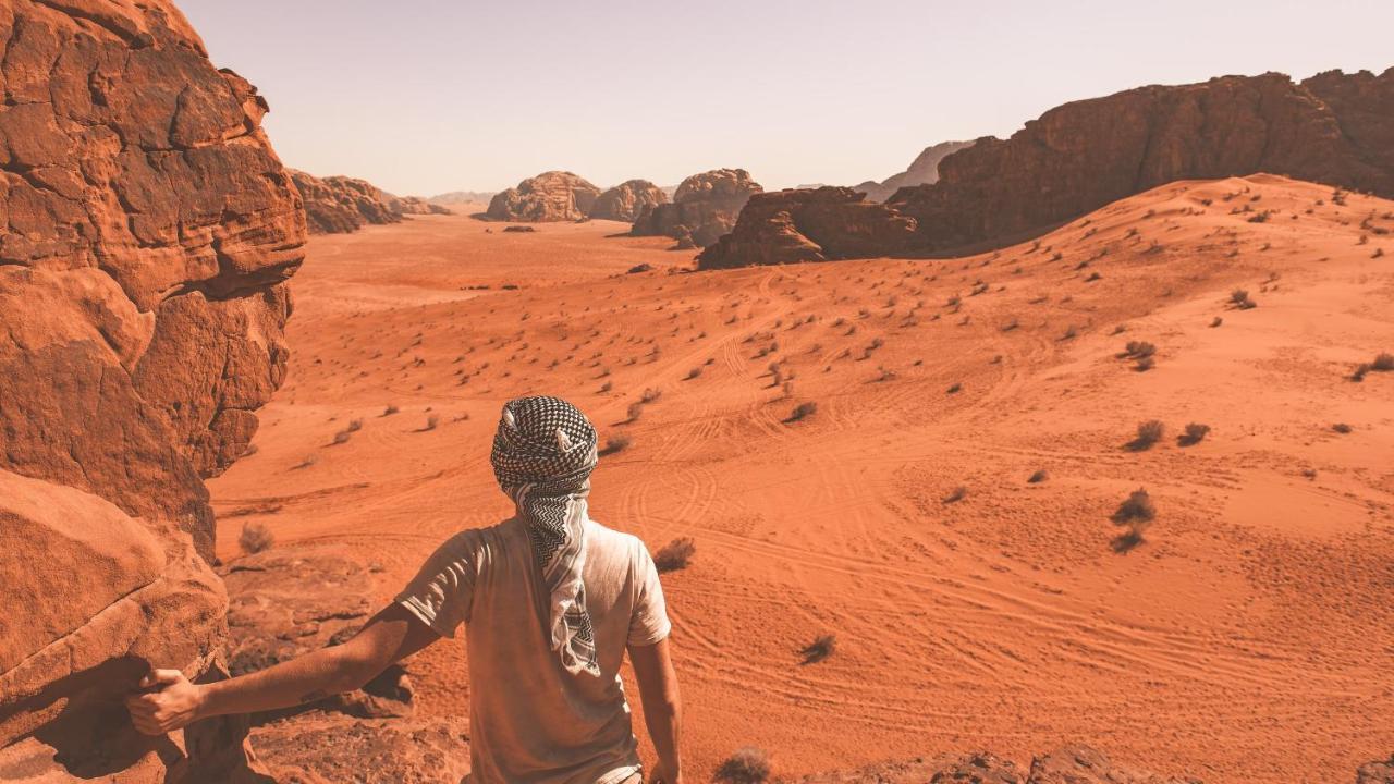 Wadi Rum Bubble Tent & Bedouin Style エクステリア 写真